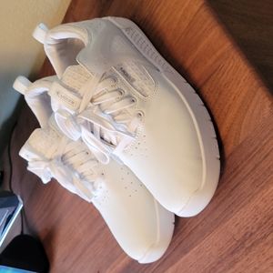 Axion Majik Sneakers